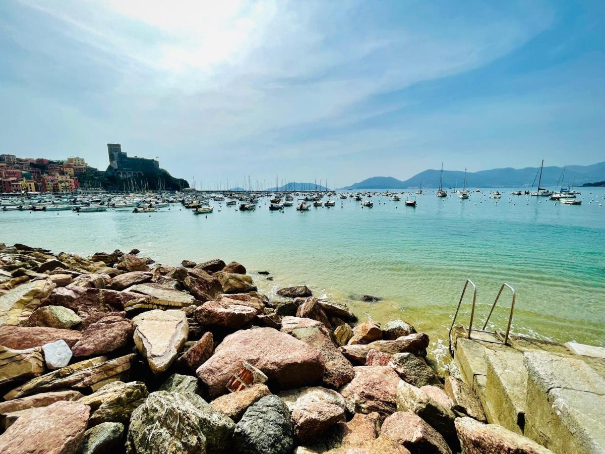 L'Angolo Dei Poeti Lerici Luaran gambar