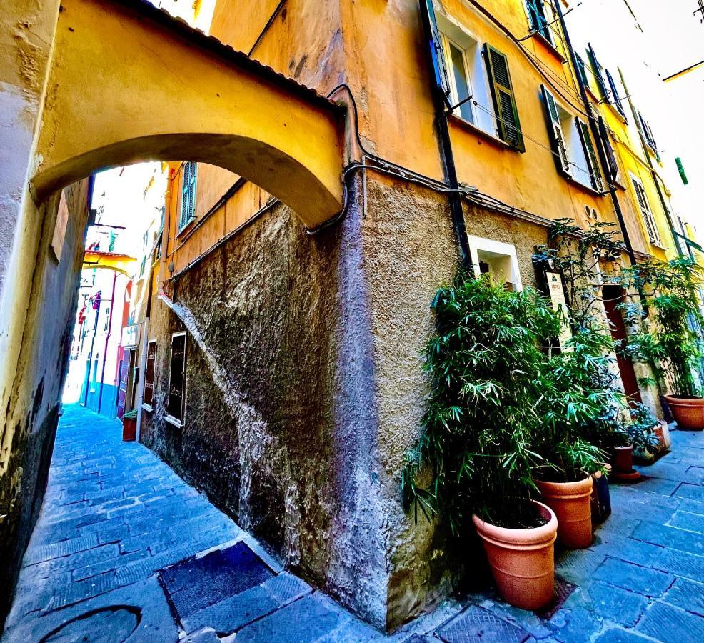 L'Angolo Dei Poeti Lerici Luaran gambar